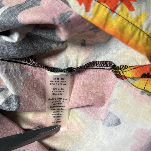 Soft Surroundings dark romantic floral embroidered top size large - Picture 5 of 6